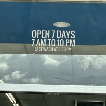 Laundry Locals - Last load at 8:30pm - Laundromat Near Me - Los Angeles, California