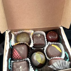 Lagusta's Luscious Café - I Love Lagusta's Is All Vegan, But The Caramel Filling Dominates Most Of Their Pieces W/Little Variety In Filling:Ganache,Fruit Purée,Etc
