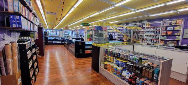 Smoke Token Smoke Shop by null
