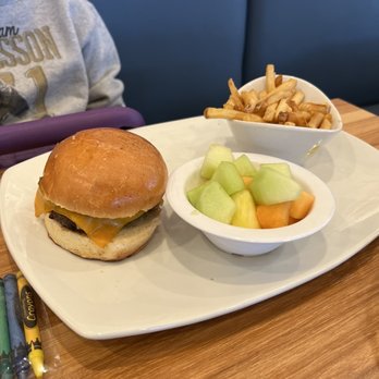 Broken Yolk Cafe - Kids Cheeseburger meal - Breakfast & Brunch Near Me - Henderson, Nevada Broken Yolk Cafe - Kids Cheeseburger meal - Breakfast & Brunch Near Me - Henderson, Nevada