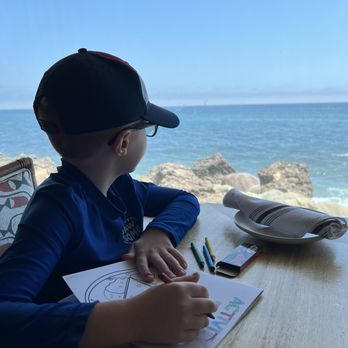 Duke's Malibu - Ocean view - New American Near Me - Malibu, California