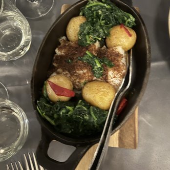Restaurante Galeria do Largo - Bacalhao - Portuguese Near Me - Porto, 13