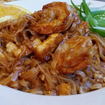 Thai Room - Shrimp Pad Thai - Thai Near Me - Toronto, Ontario