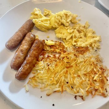 Broken Yolk Cafe - American Breakfast - Breakfast & Brunch Near Me - San Diego, California Broken Yolk Cafe - American Breakfast - Breakfast & Brunch Near Me - San Diego, California