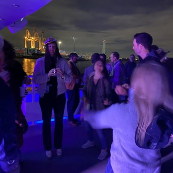 OnBoat - Dance party! - Boat Charters Near Me OnBoat - Dance party! - Boat Charters Near Me