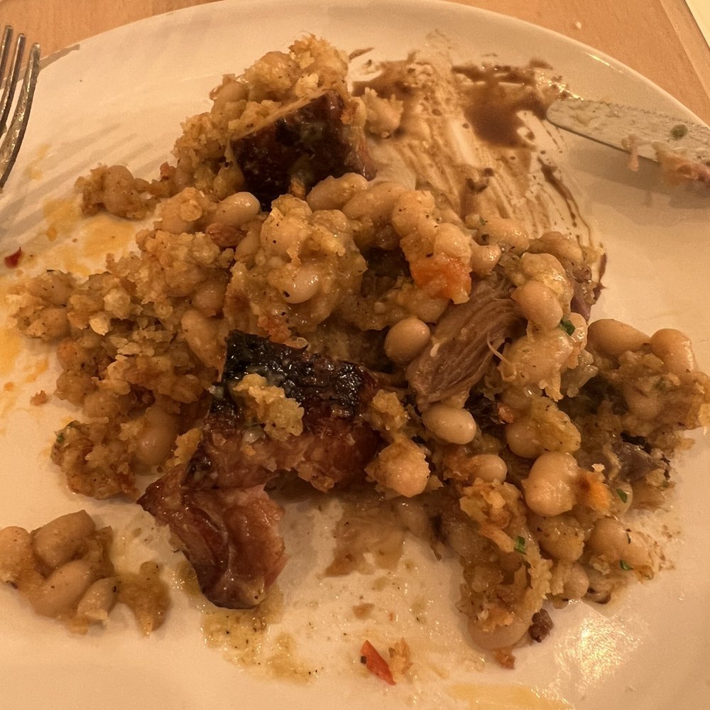 Tremolo Bar - Cassoulet - Wine Bars Near Me - Middleburg, Virginia