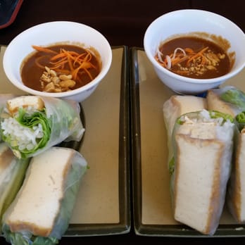 Pho Saigon 1 - Vegetarian spring rolls with tofu. Peanut sauce is ok. - Vietnamese Near Me - Chatsworth, California