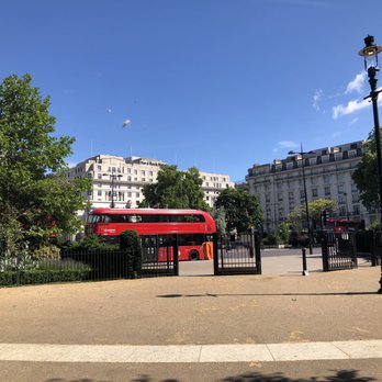 Speakers' Corner - Local Flavor Near Me - London, XGL