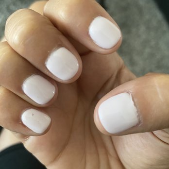 QQ Nails Spa - Air bubble on pinky nail - Nail Salons Near Me - Arcadia, California QQ Nails Spa - Air bubble on pinky nail - Nail Salons Near Me - Arcadia, California