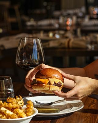 Folia Bar & Kitchen by null