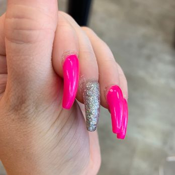 Nail Essence Salon & Spa - Nail Salons Near Me - Morton Grove, Illinois