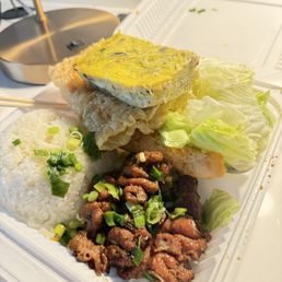 Com Tam special combination.