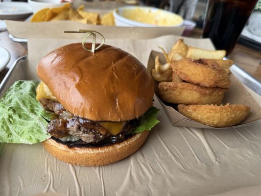 Brick’s Pub by null