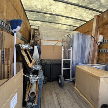 Aisa Moving - Moving truck neatly packed. - Movers Near Me Aisa Moving - Moving truck neatly packed. - Movers Near Me