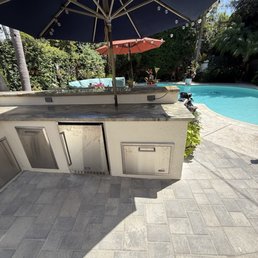 Outdoor kitchen