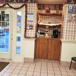 Concord Veterinary Center - Lobby