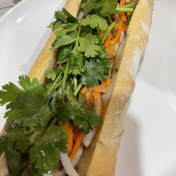 Pho Che - BBQ Chicken Banh Mi - Vietnamese Near Me - Flushing, New York