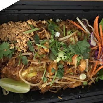 Sabai Jai Thai Cuisine - Chicken Phad Thai #3 heat - Thai Near Me - Everett, Washington Sabai Jai Thai Cuisine - Chicken Phad Thai #3 heat - Thai Near Me - Everett, Washington