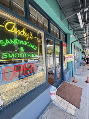 Andy's Sandwiches & Smoothies by null