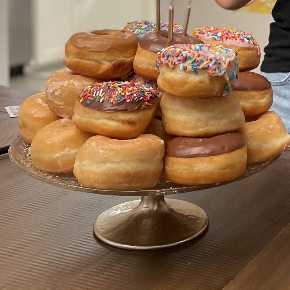 Donut Palace - Donut Cake - Donuts Near Me - Dallas, Texas