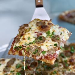 Mike's New York Pizzeria - Spicy Sausage on Grandma Crust