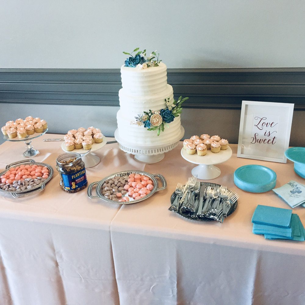 Hy-Vee - a table with a cake and desserts - Grocery Near Me - Omaha, Nebraska Hy-Vee - a table with a cake and desserts - Grocery Near Me - Omaha, Nebraska