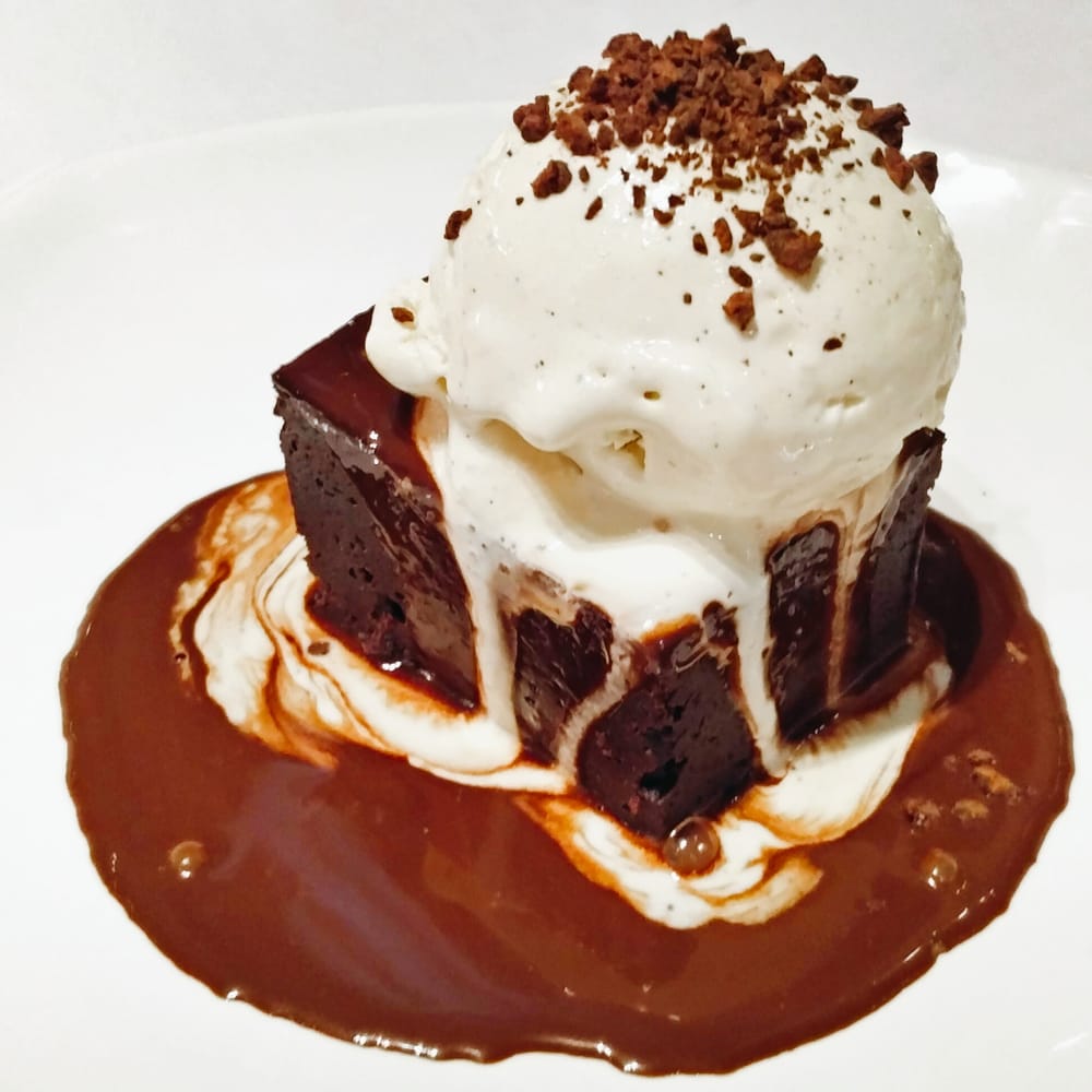 Dallas Restaurant & Bar