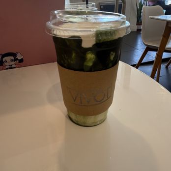 Vivot Craft Cafe - matcha einspanner - Bubble Tea Near Me - Fullerton, California
