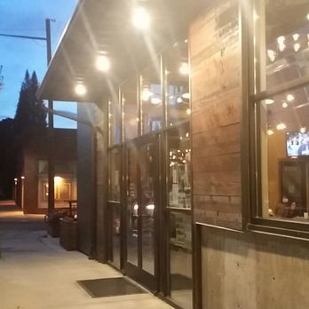 Perry Street Brewing - Breweries Near Me - Spokane, Washington