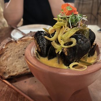 Tzuco - Mexican Near Me - Chicago, Illinois