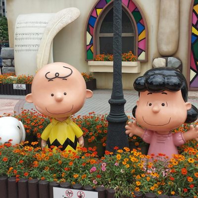 Snoopy's World by null