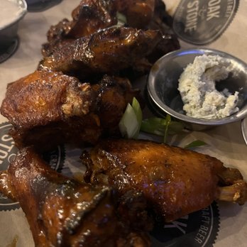 Oak & Stone - Wings. Delicious. - Pizza Near Me - Bradenton, Florida Oak & Stone - Wings. Delicious. - Pizza Near Me - Bradenton, Florida