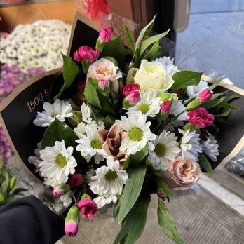 Secret Garden By Leo - Florists Near Me - Chicago, Illinois