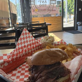 Big Ants BBQ - Brisket Sandwich with fries, slaw and a red pickle - Barbeque Near Me - Los Angeles, California Big Ants BBQ - Brisket Sandwich with fries, slaw and a red pickle - Barbeque Near Me - Los Angeles, California