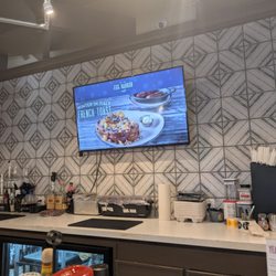 Egg Harbor Café