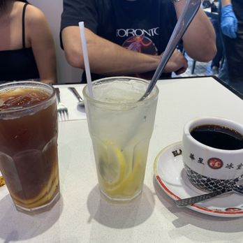 Chrisly Cafe - Their coffee, lemony tea and lemon drinks are lovely! - Hong Kong Style Cafe Near Me - Markham, Ontario
