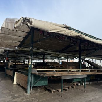 Mercato di Rialto - Farmers Market Near Me - Venezia, VE Mercato di Rialto - Farmers Market Near Me - Venezia, VE