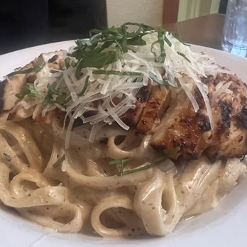 Bocci's on 7th - Chicken Alfredo - Italian Near Me - Portland, Oregon Bocci's on 7th - Chicken Alfredo - Italian Near Me - Portland, Oregon