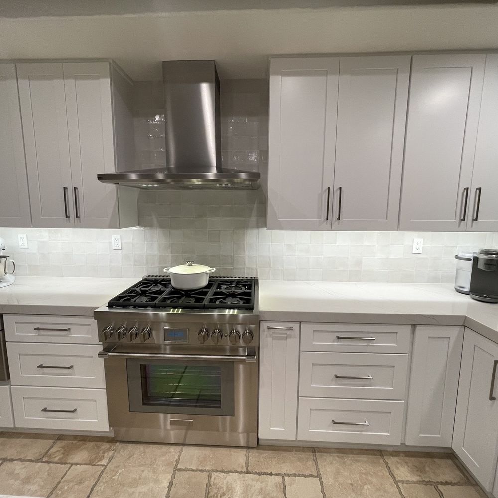Lux Kitchen and Bath Remodeling - General Contractors Near Me - Irvine, California