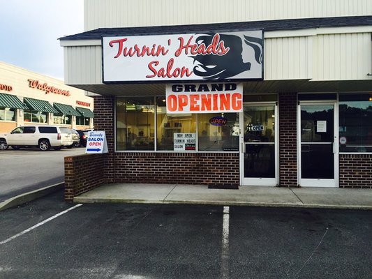 TURNIN’ HEADS SALON - STYLIST MARY - Updated January 2025 - 17 Photos