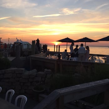 Hideaway Restaurant - Seafood Near Me - Ocean Beach, New York