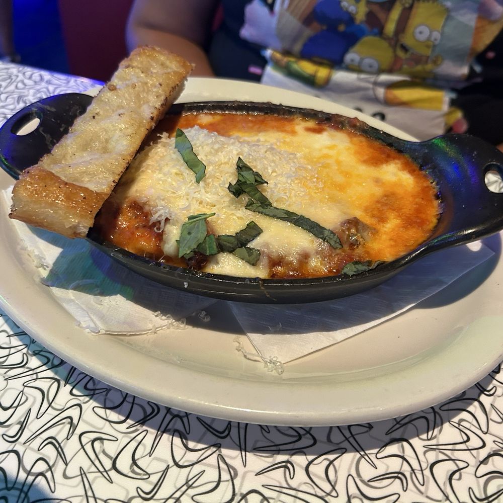 Bubba's 33 - Sports Bars Near Me - Louisville, Kentucky