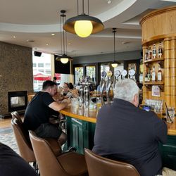 Mahony's Tavern - Bar area