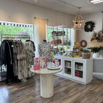 Flowers by Jerry - June 2025 - Florists Near Me - Rochester, Minnesota Flowers by Jerry - June 2025 - Florists Near Me - Rochester, Minnesota