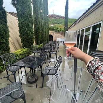 Grapeline Wine Tours - Oak Mountain Vineyard - Wine Tours Near Me - Temecula, California Grapeline Wine Tours - Oak Mountain Vineyard - Wine Tours Near Me - Temecula, California