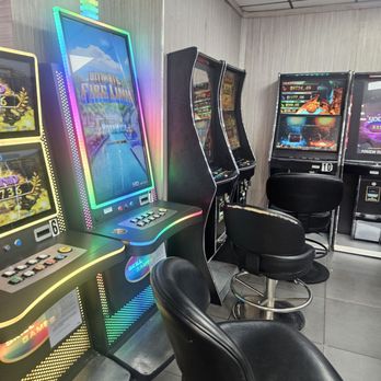 Panadería Mallorca - Slot machines - Desserts Near Me - San Juan, Puerto Rico