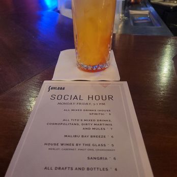Skylark Diner - Happy (Social) Hour - Diners Near Me - Edison, New Jersey