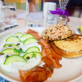 Carpenters Hall - Brunch - New American Near Me - Austin, Texas Carpenters Hall - Brunch - New American Near Me - Austin, Texas