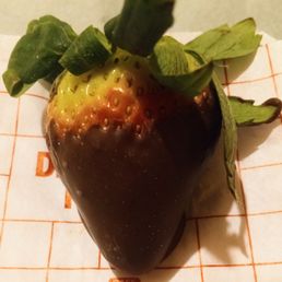 Premium Chocolate-dipped Strawberry