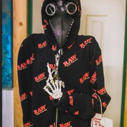 Daily Stash Cannabis - Cool apparel also available!